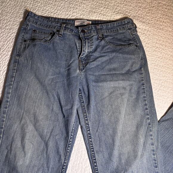 GOOD PREOWNED Signature by Levi Strauss Misses 10 Short Low Rise Bootcut Jeans - Picture 2 of 6